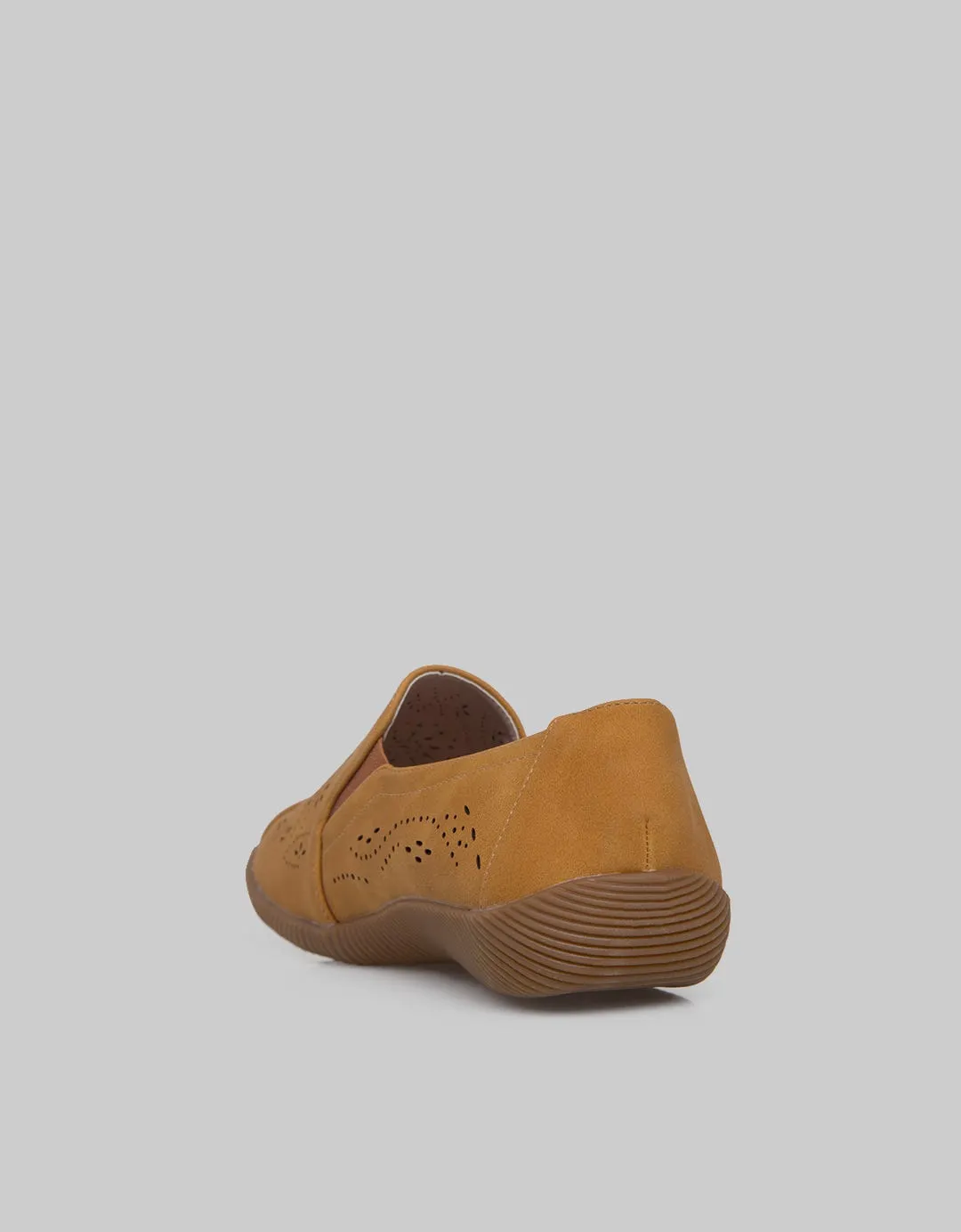 Cardinal Arabella 5 Women Sneakers