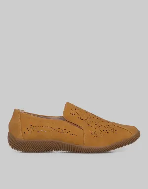 Cardinal Arabella 5 Women Sneakers