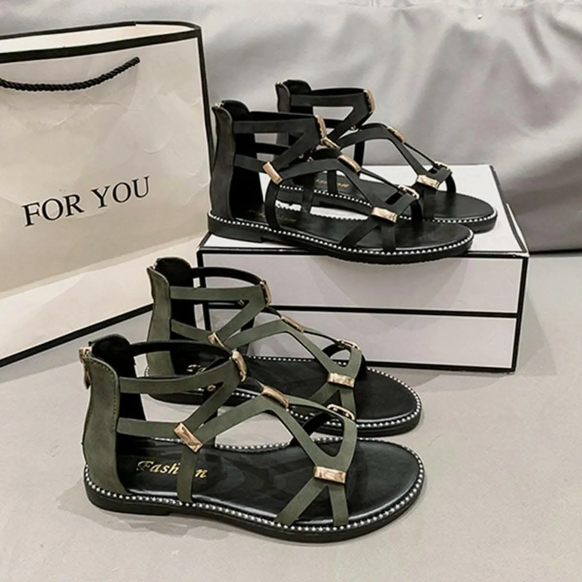 Chic open-toe flat sandals with zipper