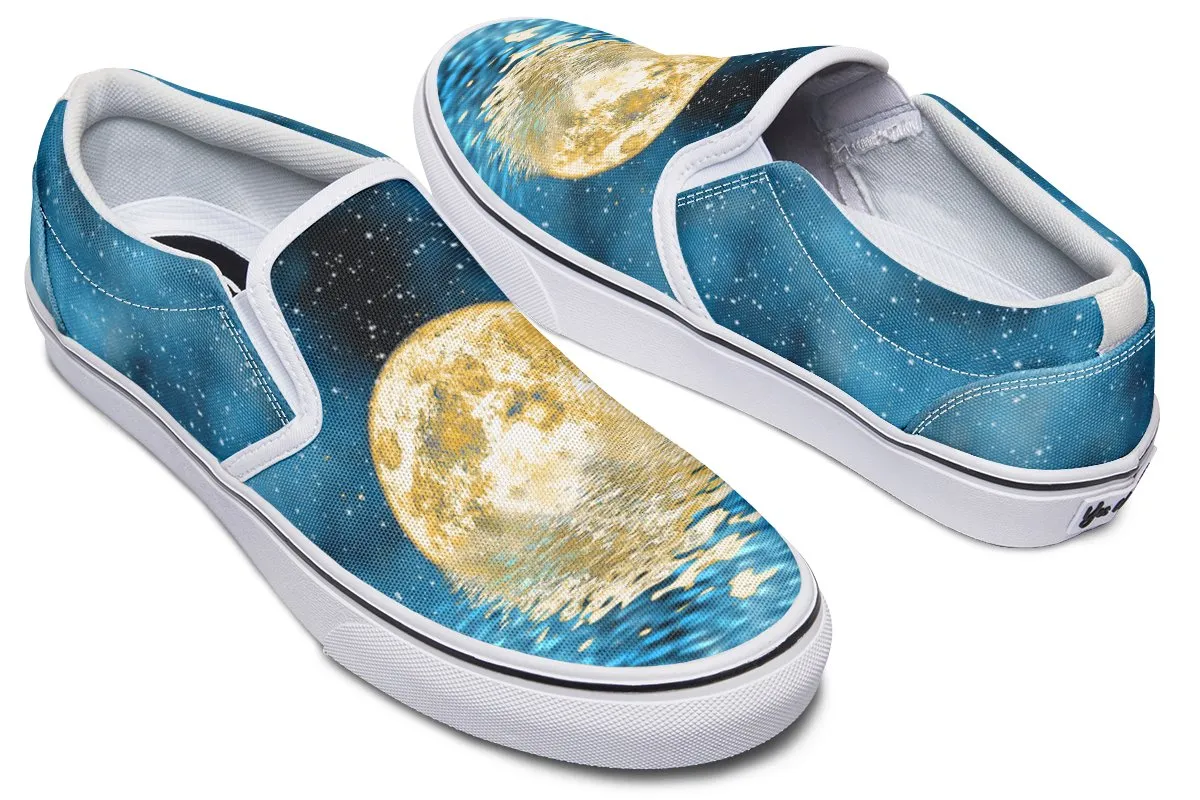 Mirror Ocean Moon