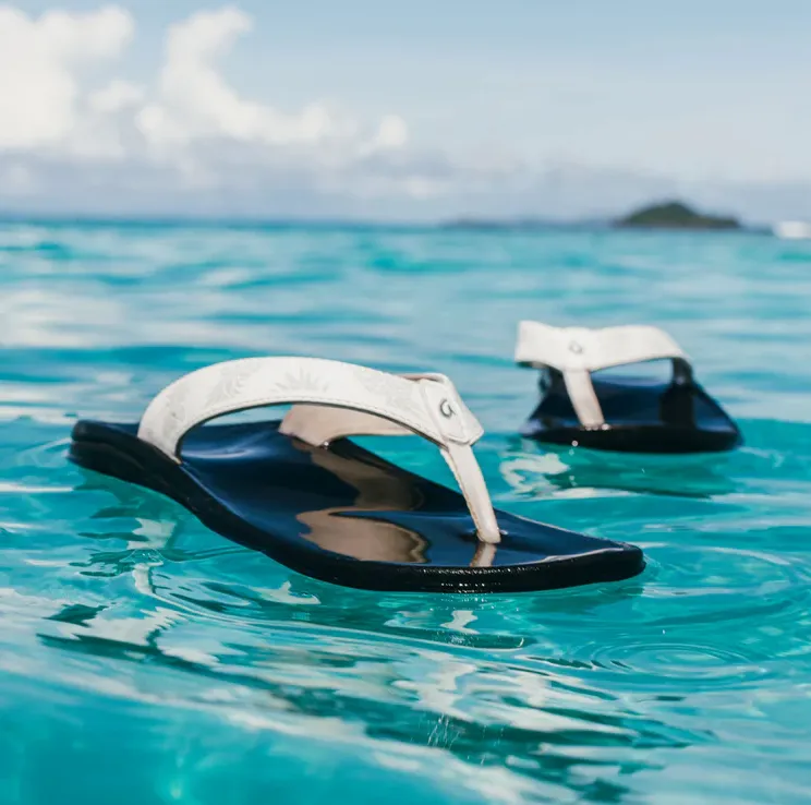 Olukai Women's Ohana in Bright White/Hua