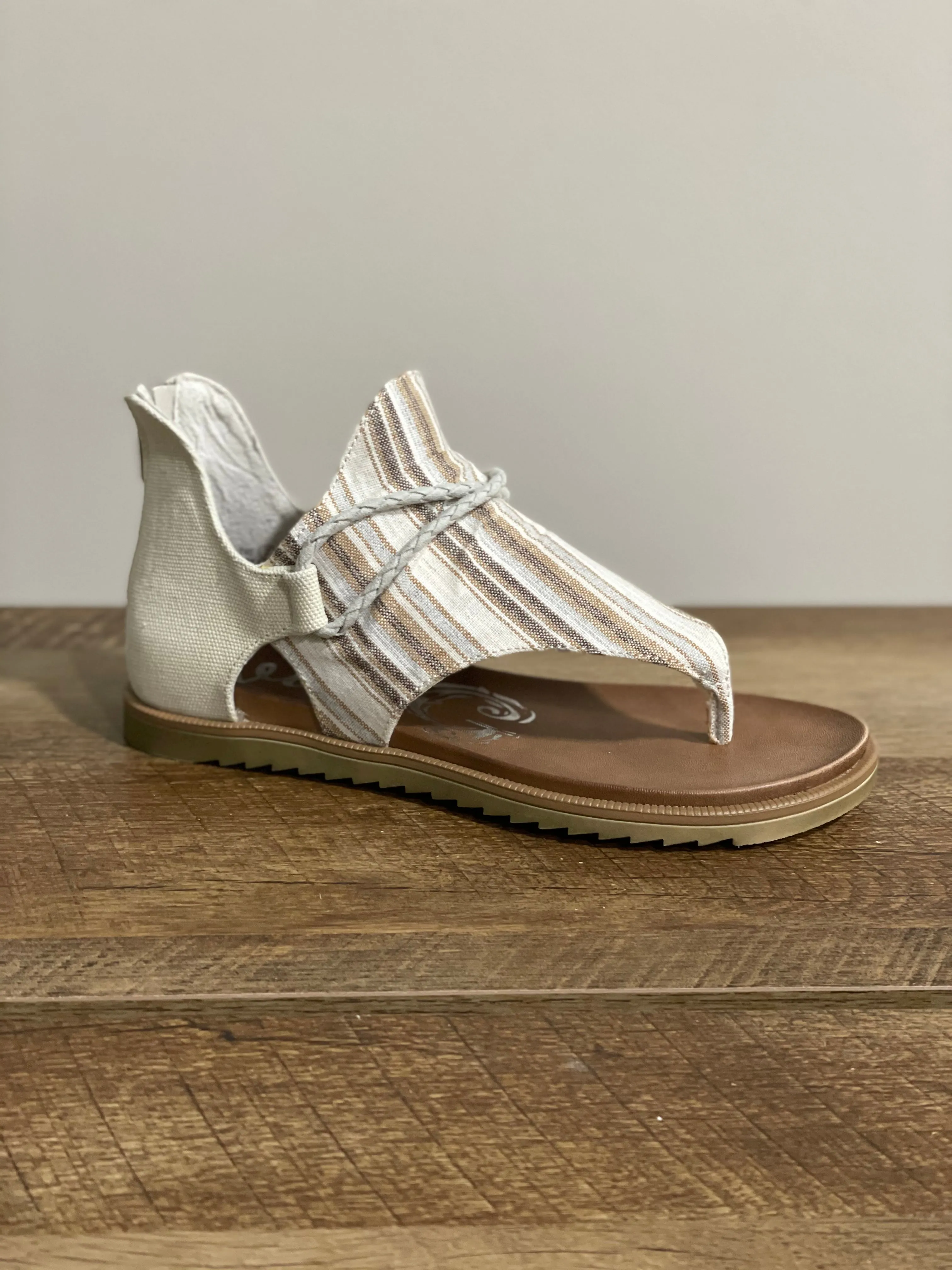 Very G Dakota Sandal | Cream